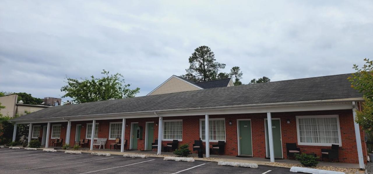 Bassett Motel วิลเลียมส์เบิร์ก ภายนอก รูปภาพ