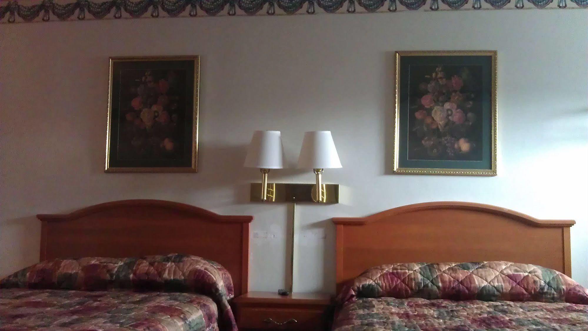 Bassett Motel วิลเลียมส์เบิร์ก ภายนอก รูปภาพ