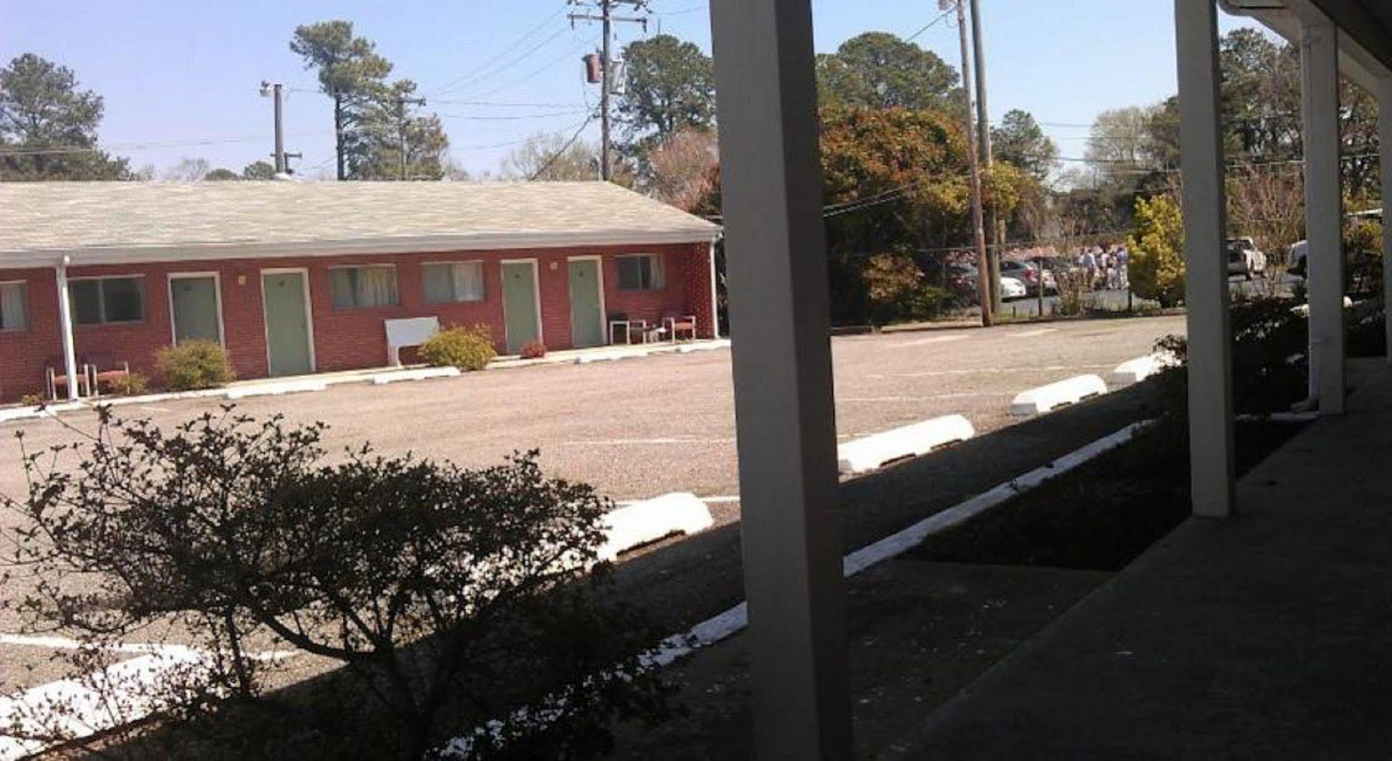 Bassett Motel วิลเลียมส์เบิร์ก ภายนอก รูปภาพ